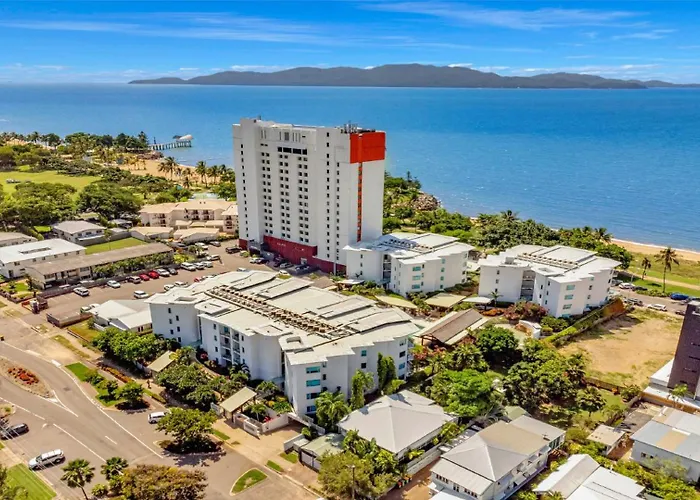 Studio 503 - Prime Spot With Ocean Views